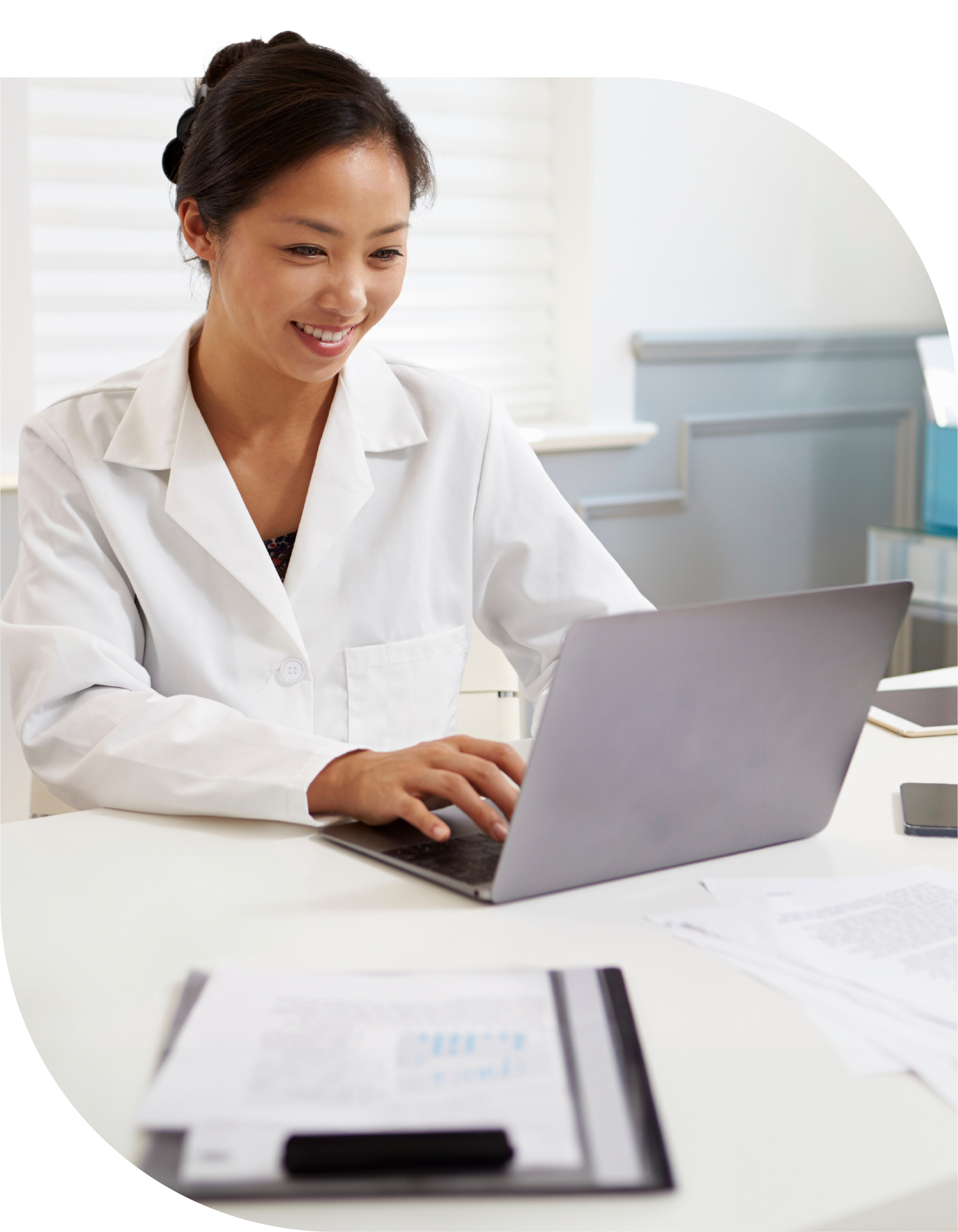A physician making a referral online